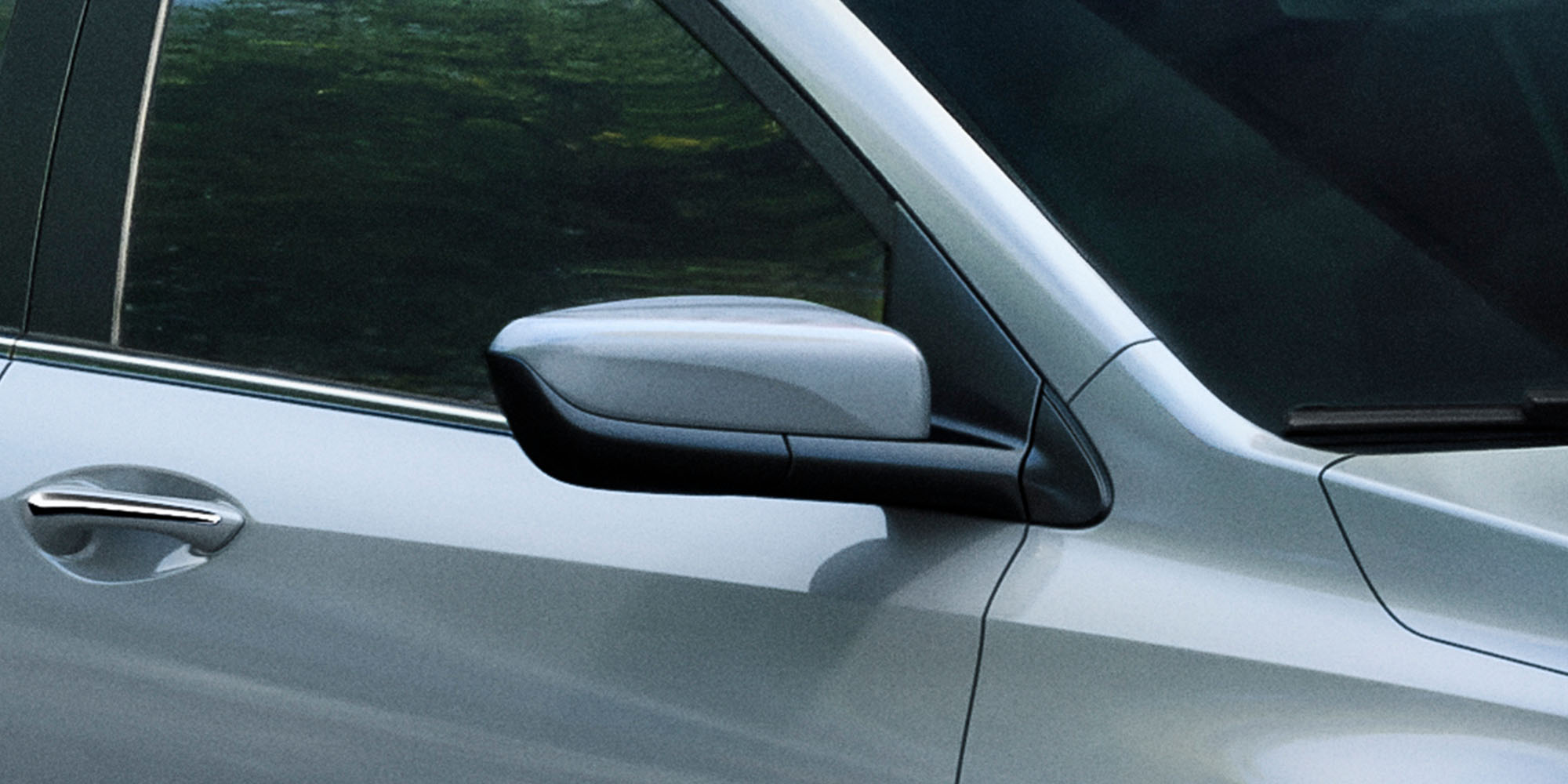 Espejo retrovisor lateral del Chevrolet Onix Sedán 2026