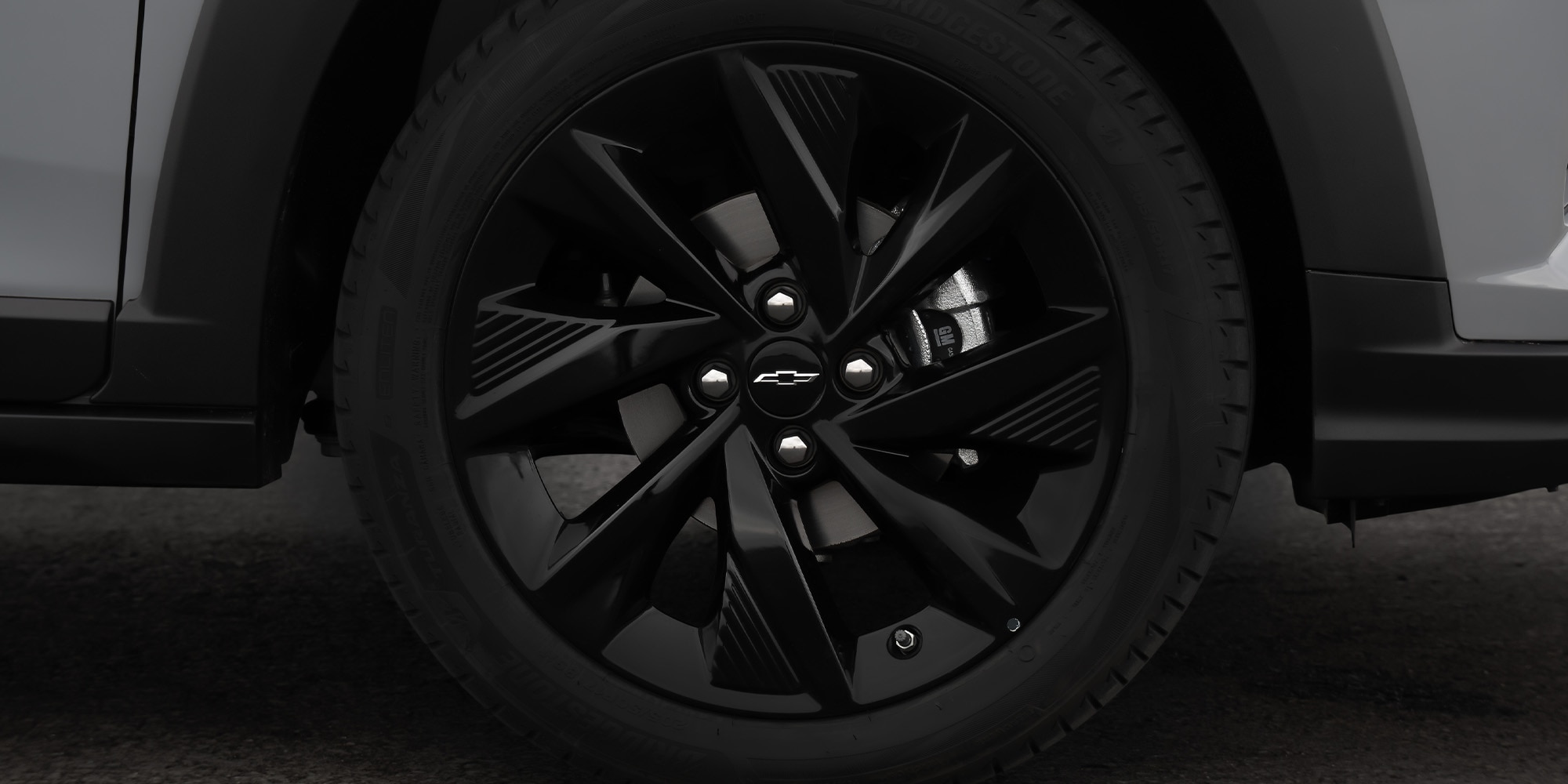 Llantas de aleación de 17 pulgadas en Chevrolet.